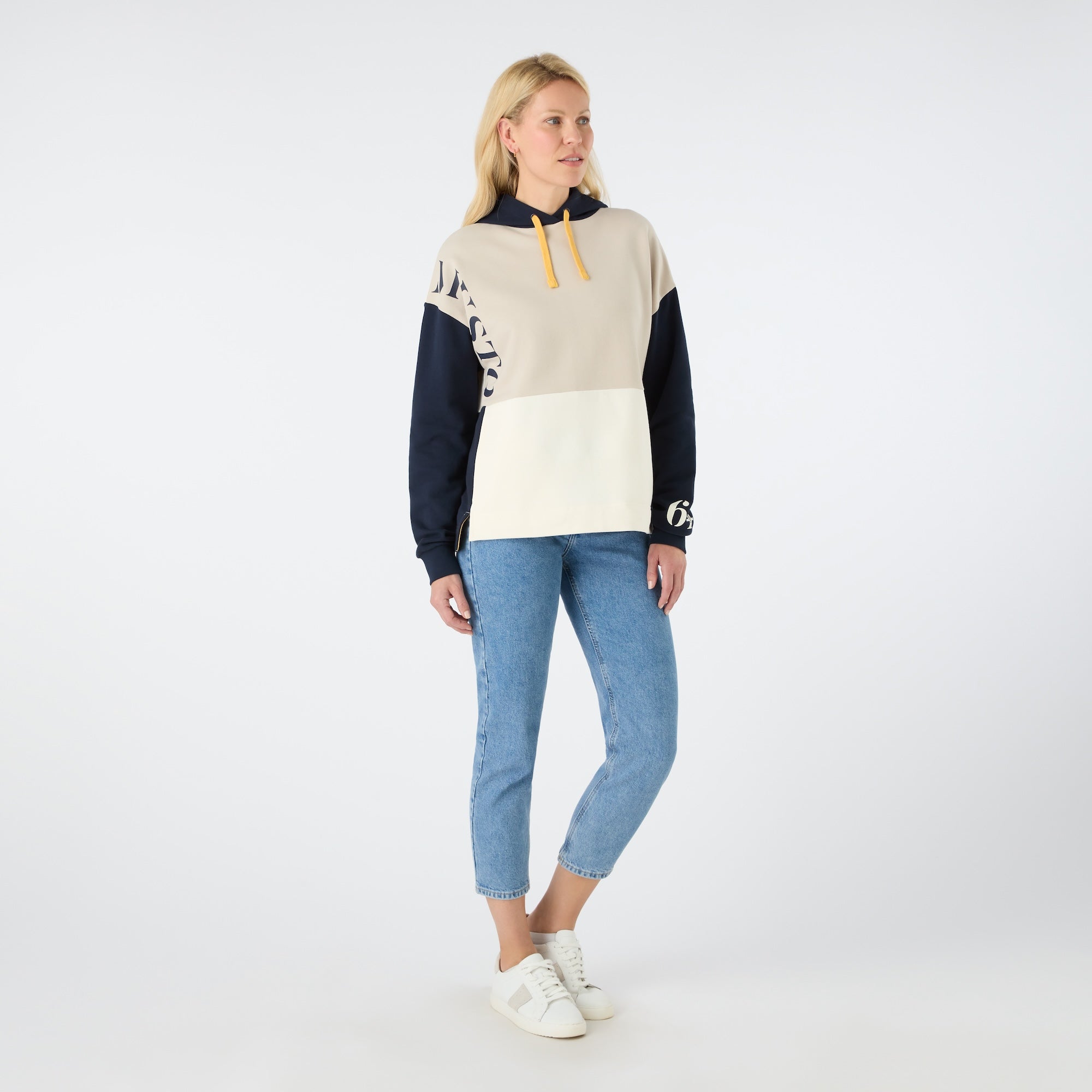 navy-white